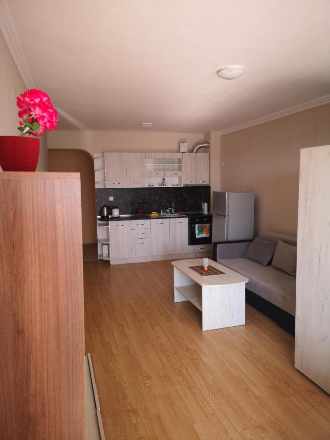 Seaview Apartment Complex Karia Kavarna Exteriér fotografie
